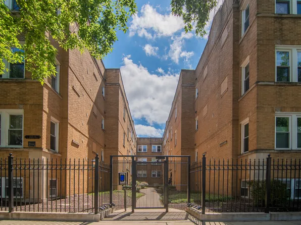 3427 W Shakespeare Ave APT 2B, Chicago, IL 60647