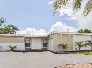 8370 NW 24th Pl, Fort Lauderdale, FL 33322