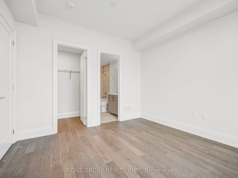 106 Grimsby Ln — Photo 9