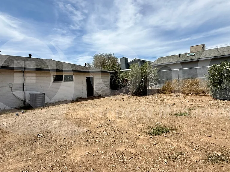 9803 N 7th Ave — Photo 13