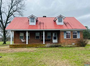 1822 Blessing Rd, Albertville, AL 35951