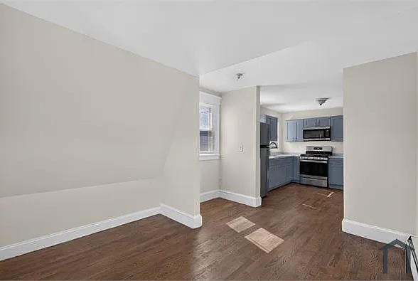 40 Vine St #44 — Photo 5