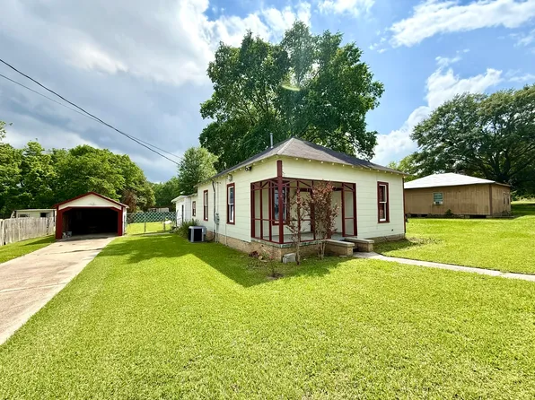 205 Lake St, Mooringsport, LA 71060