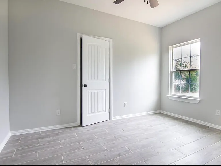 1620 E Robert St — Photo 8