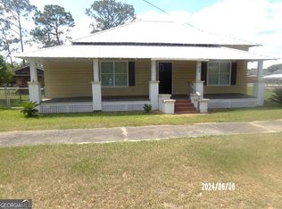 405 E Jl Tyre St, Screven, GA 31560