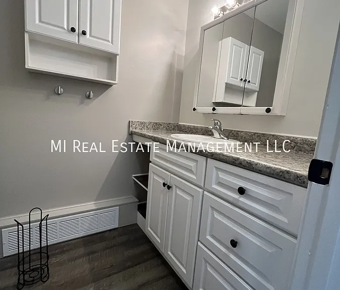 11276 Avery Ave — Photo 9