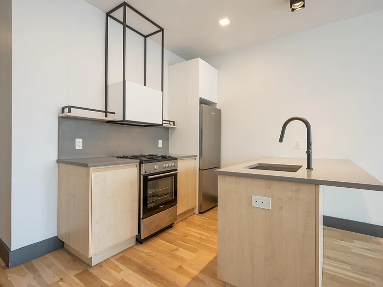 424 Arlington Ave #408 — Photo 10