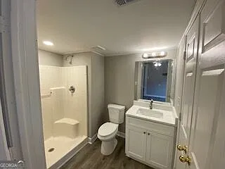 232 E 5th Ave — Photo 11