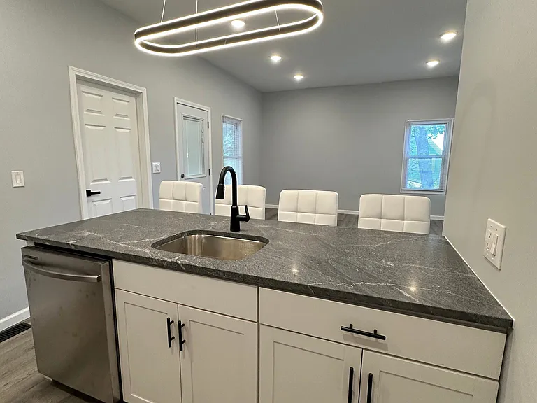205 W Marcellus St — Photo 6