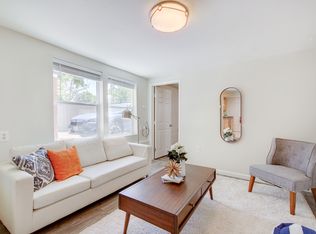 939 Buena Vista Ave #B, Alameda, CA 94501