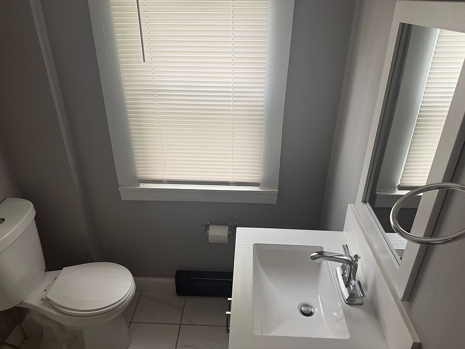 1st image of 623 Jackson St