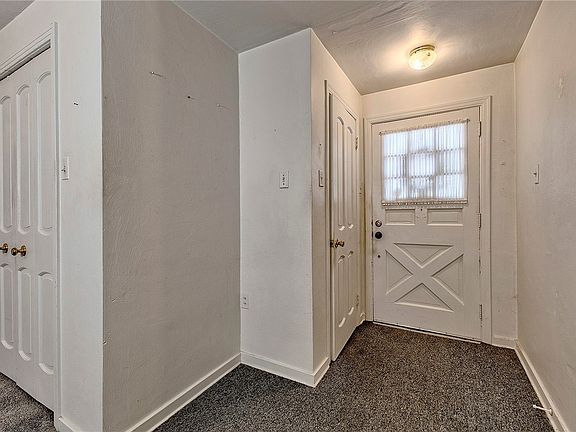 2nd image of 1628 Vermont Ave