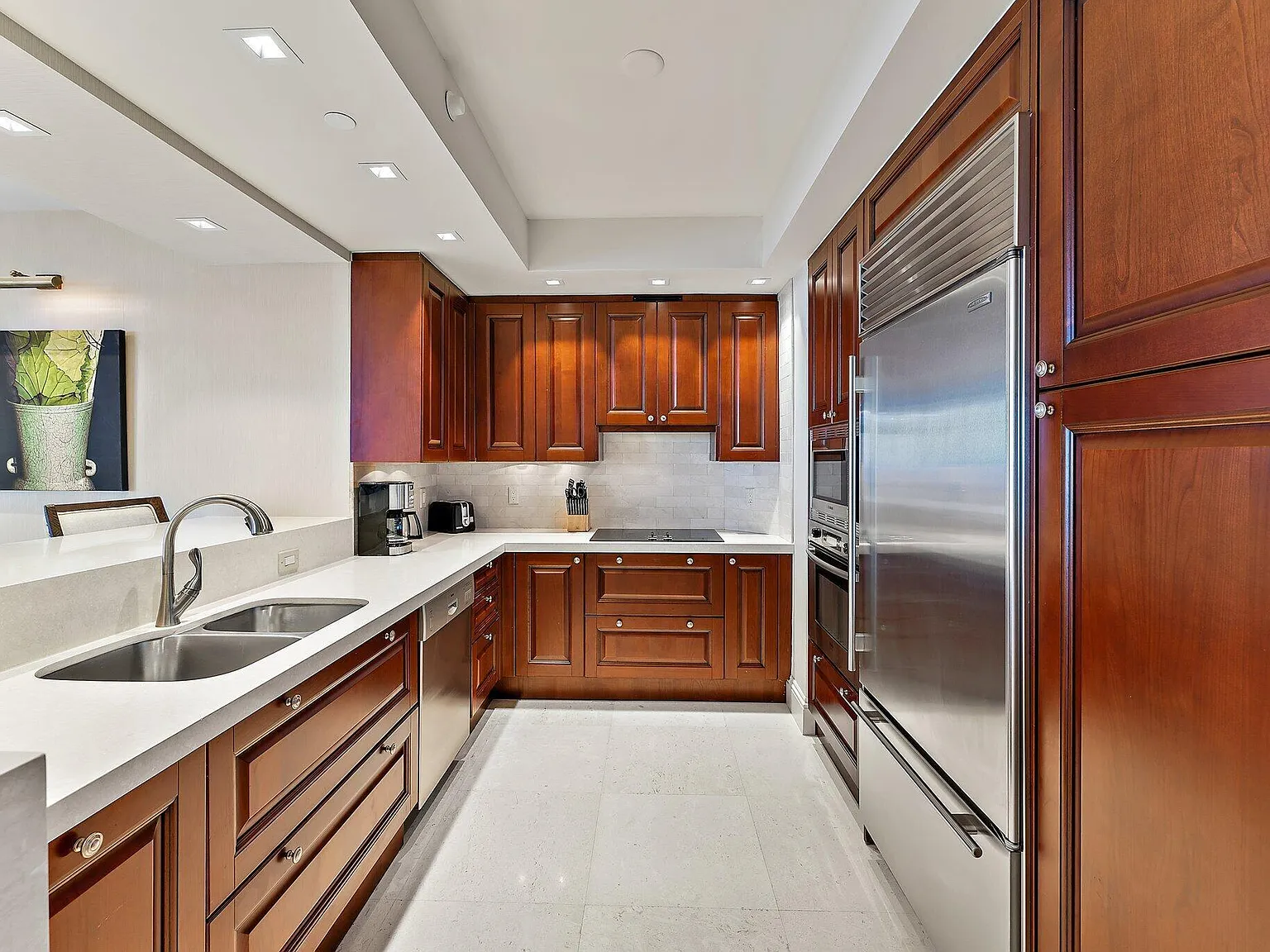 2 bed, 2.5 bath, 1920 sqft, $16,000 — Photo 3