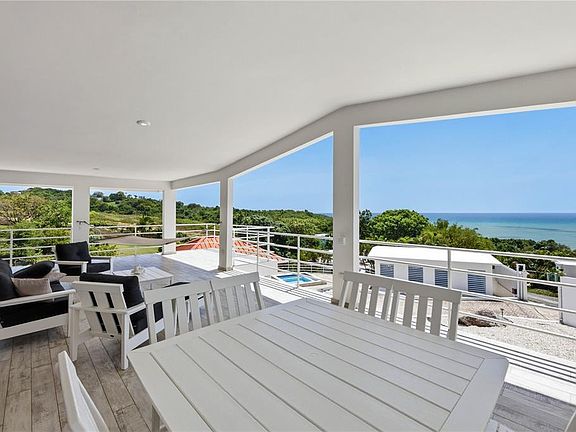 5th image of 94 El Cocal Country Beach Clb