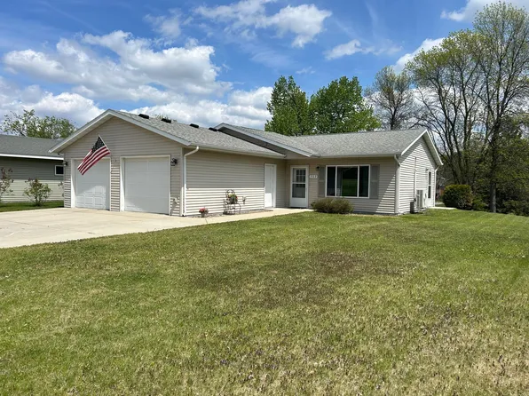 909 Oak St, Alexandria, MN 56308
