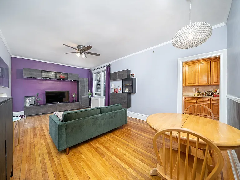 1000 Hudson St #406 — Photo 3