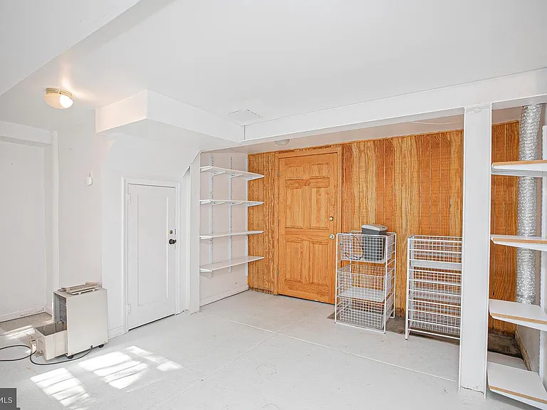 526 Williams Rd — Photo 23