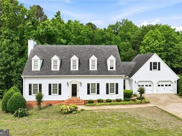 3608 Maple Forge Ln, Gainesville, GA 30504