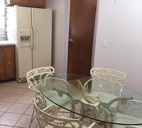 4th image of 415 Bedford Ave