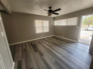 233 Robalo St #B, Ridgecrest, CA 93555