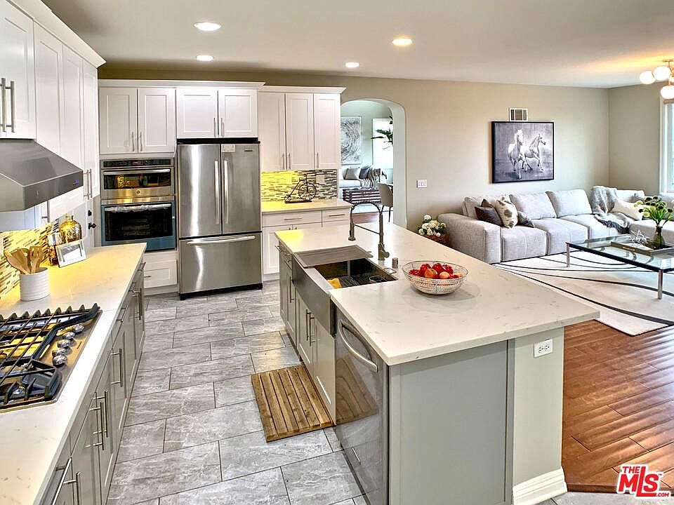 1st image of 27264 Valderrama Dr