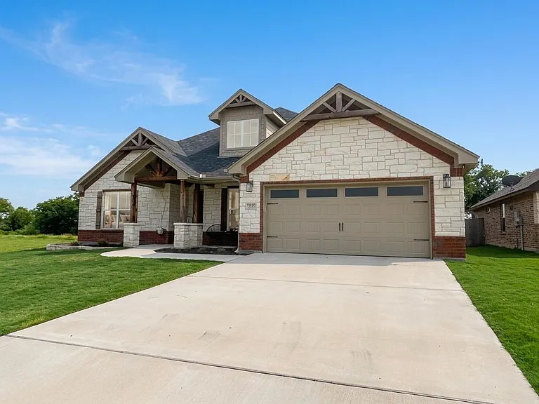 7109 Diamond Dove Dr — Photo 2