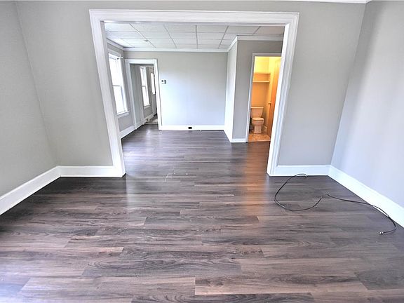 2nd image of 824 William St