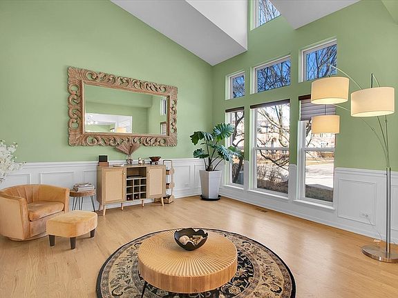 5th image of 44 Westover Rd