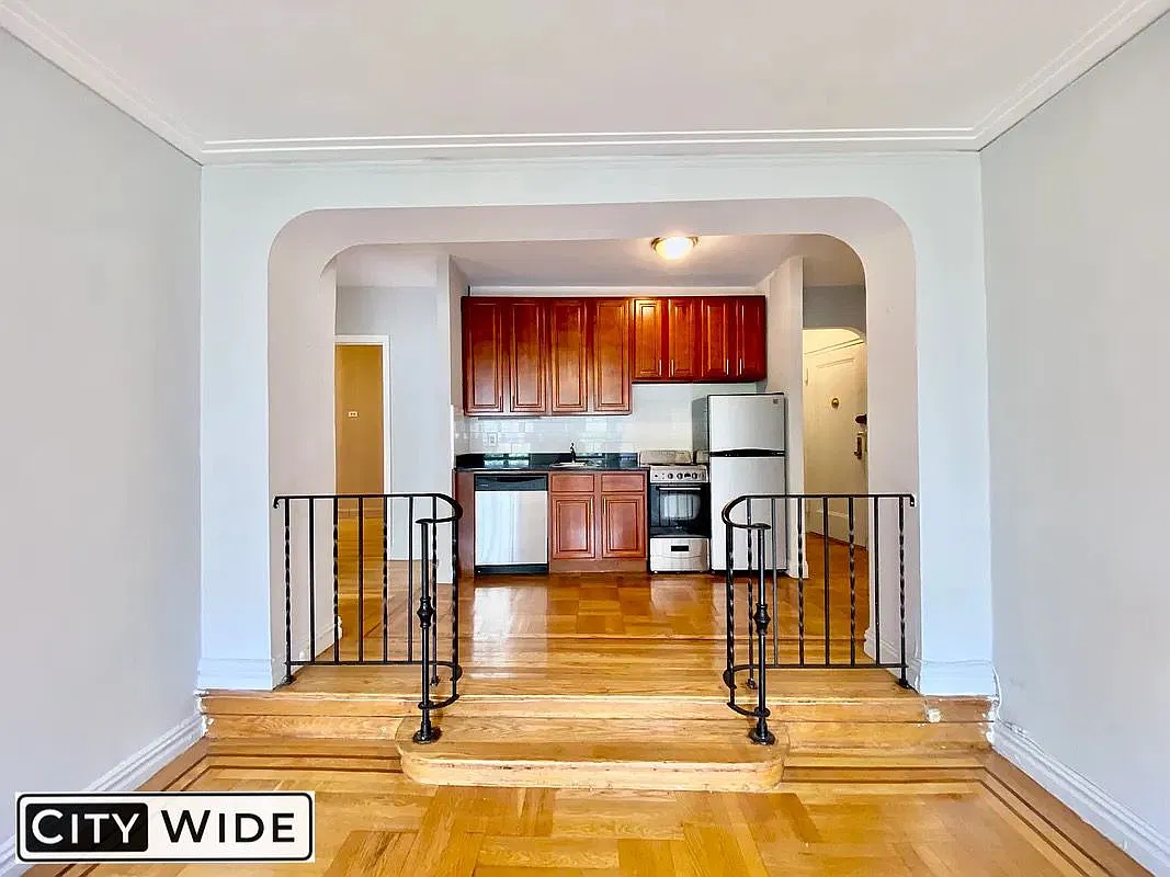 690 Fort Washington Avenue — Photo 4