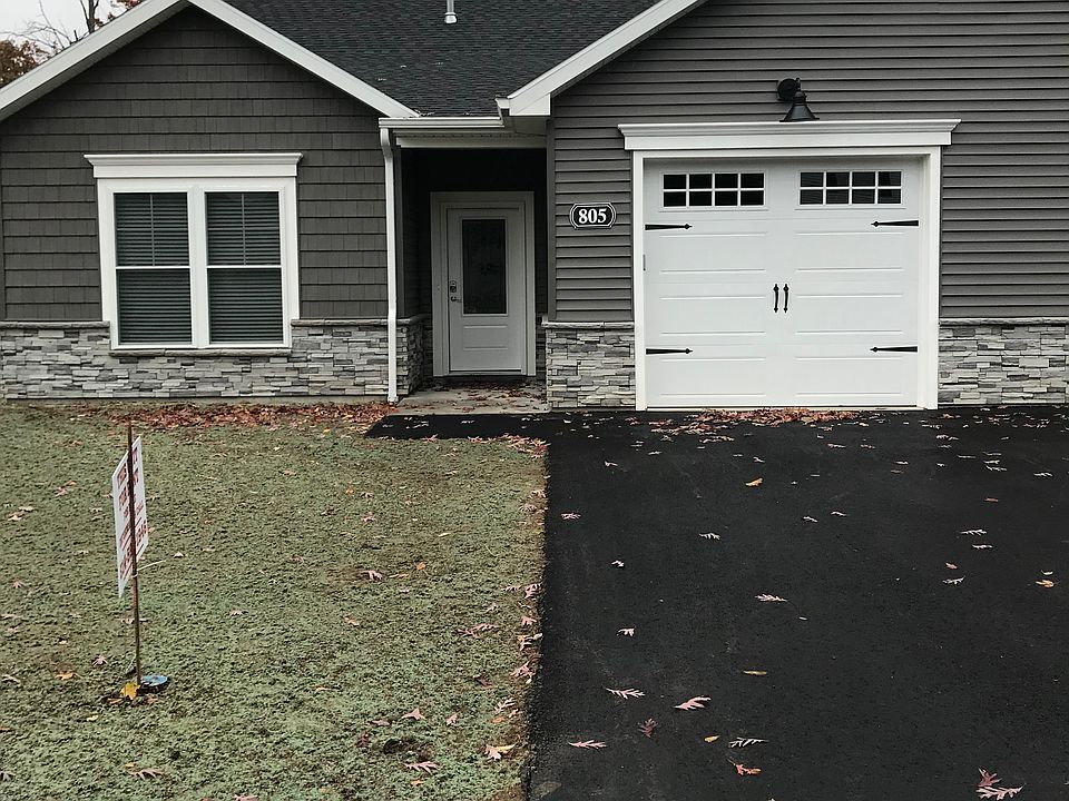 1st image of 136 Grandview Terrace Dr