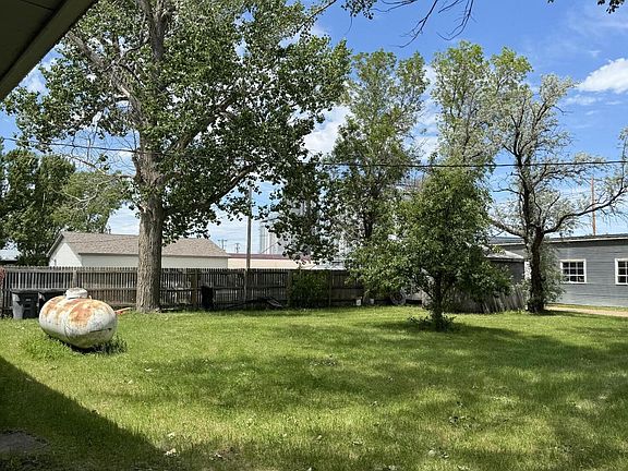 203 3rd Ave SE, Crosby, ND 58730 | Zillow