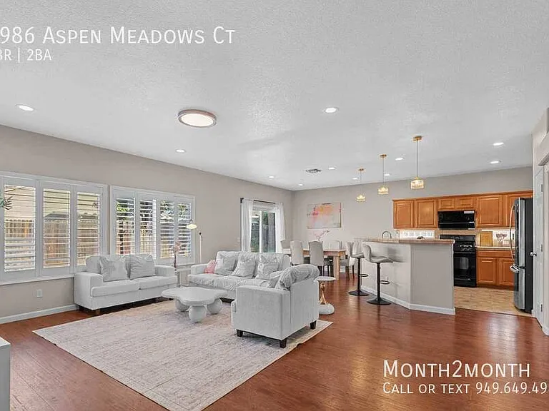 9986 Aspen Meadows Ct — Photo 3