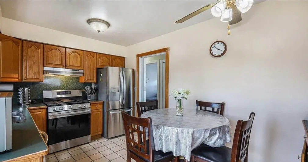 3 bed, 1614 sqft, $2,000 — Photo 4