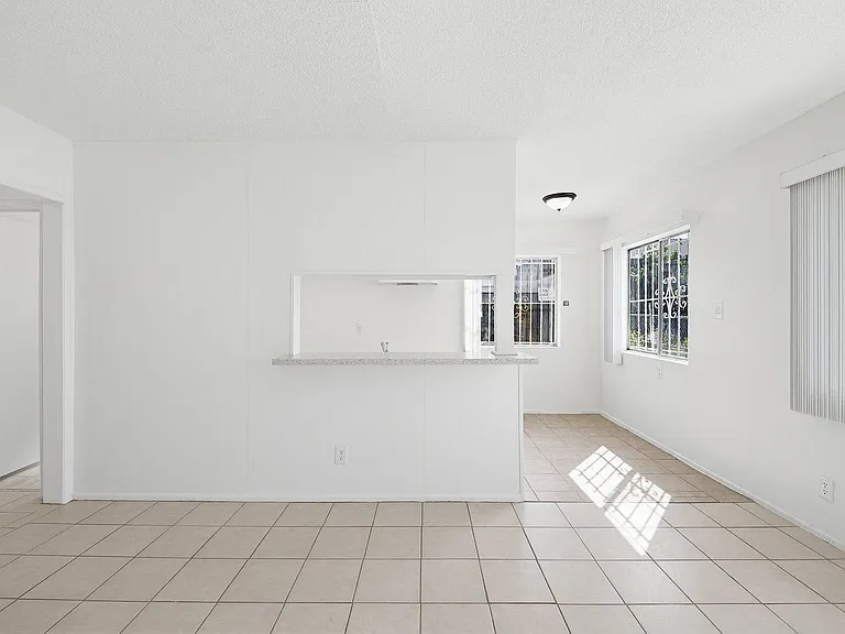1224 S Normandie Ave #2 — Photo 14
