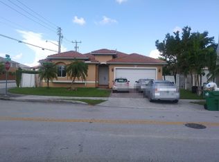 5562 SW 164th Pl, Miami, FL 33185