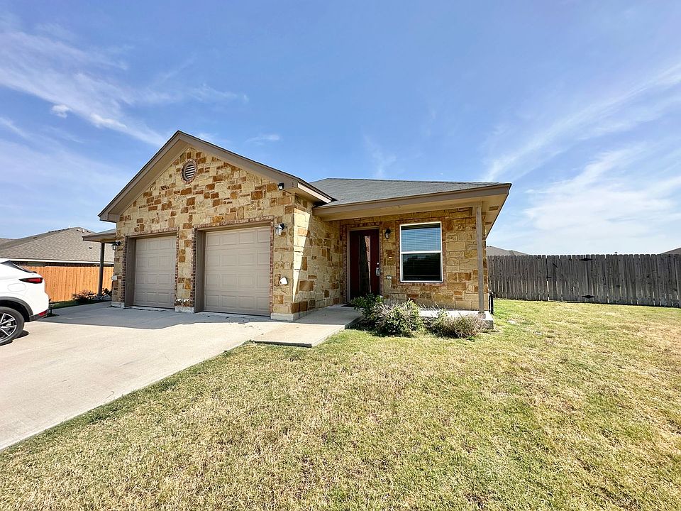 1st image of 4502 Skyflower Ln
