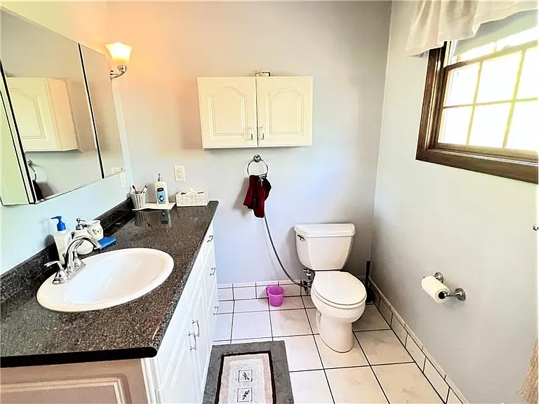 5 Kinney Ave — Photo 23