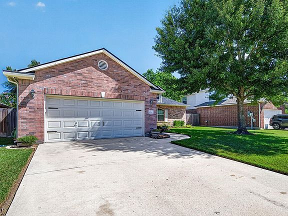 3rd image of 6118 N Fawnlake Dr