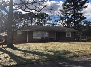 6548 Cherokee Dr, Fairfield, AL 35064