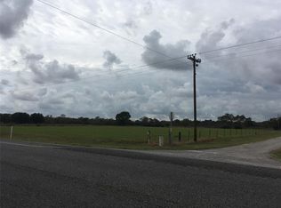 12825 McDade Ln, Hempstead, TX 77445