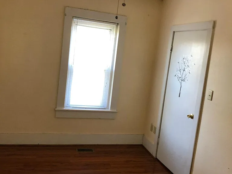 315 Madison Ave — Photo 8