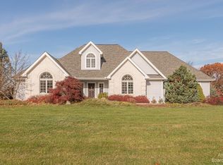 8054 Trail Rdg, Dexter, MI 48130