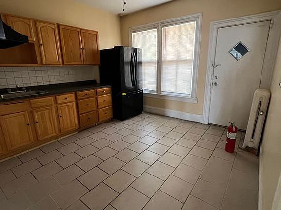 3rd image of 552 River St Floor 2
