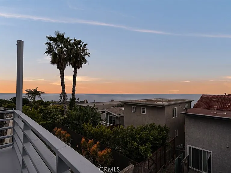 1059 Miramar St — Photo 44