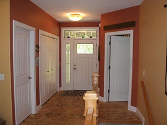 3rd image of 8407 WINDSOR DRIVE