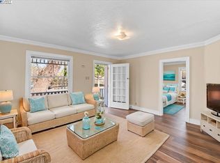 377 Hampton Rd, Hayward, CA 94541