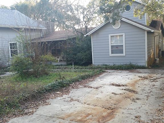 5th image of 228 White St