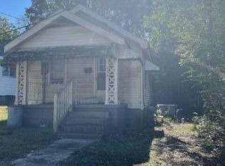623 W Church St, Williamston, NC 27892