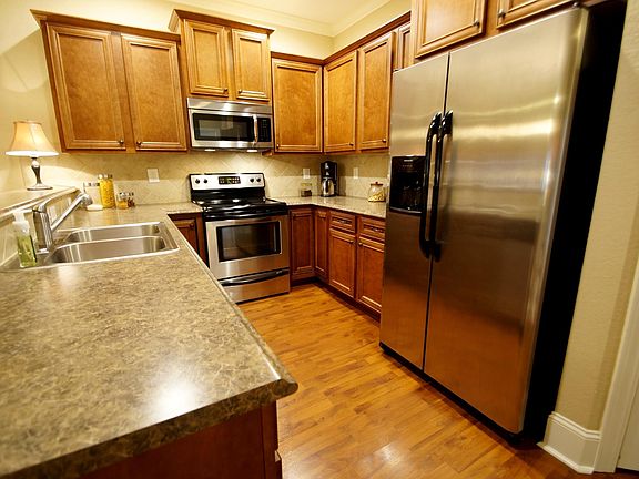 5th image of 2012 Croyden Cir #A