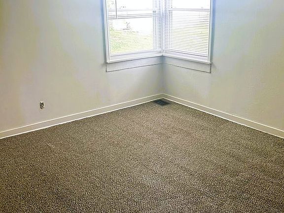 4th image of 110 Capitol Blvd